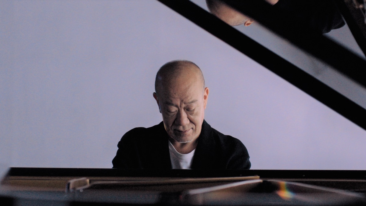 Joe Hisaishi au piano